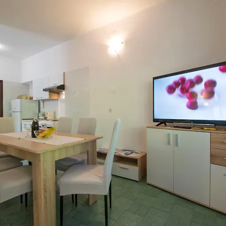 Apartment Flower Rijeka